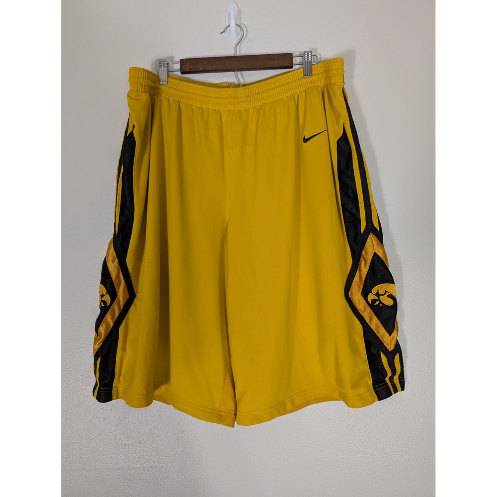 Nike Team Men's 2XL Iowa Hawkeyes Basketball Shorts Yellow Black Authentic NCAA